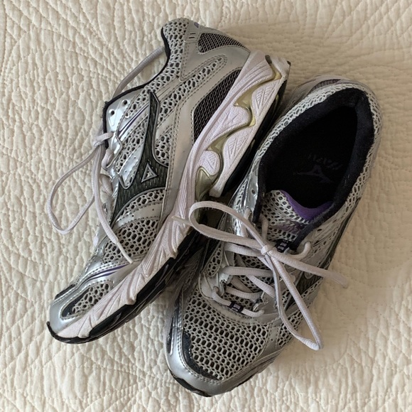 y2k running shoes - Picture 3 of 3